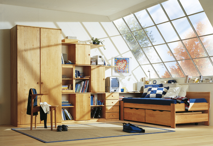 Habitación de Axel Wooden-furniture-teens-room-2
