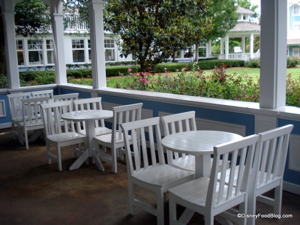 Beach Club Marketplace, Beach Club Resort Outdoor-Seating-Beach-Club-Marketplace-600x450