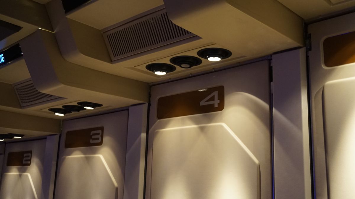 [Soirée spéciale] Ultime voyage de Star Tours vers la Lune d'Endor (le 16 mars 2016) - Page 8 DSC4732