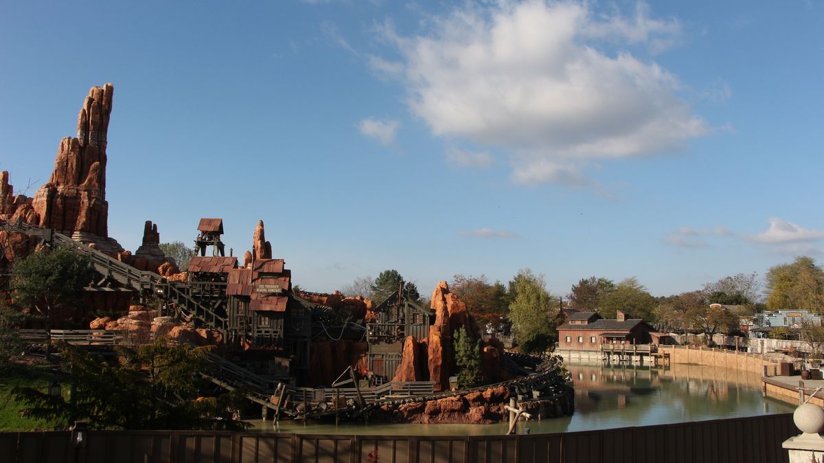 Big Thunder Mountain - Réhabilitation [Frontierland - 2015-2016] - Page 16 IMG_3795