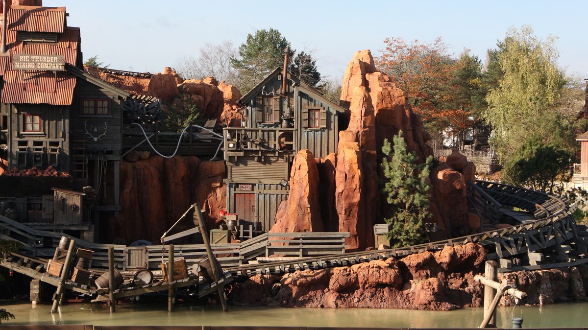 Big Thunder Mountain - Réhabilitation [Frontierland - 2015-2016] - Page 16 IMG_3796