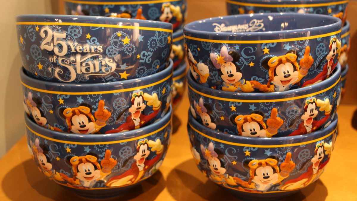 anniversaire - Les produits dérivés du 25ème anniversaire de Disneyland Paris - Page 3 IMG_8573