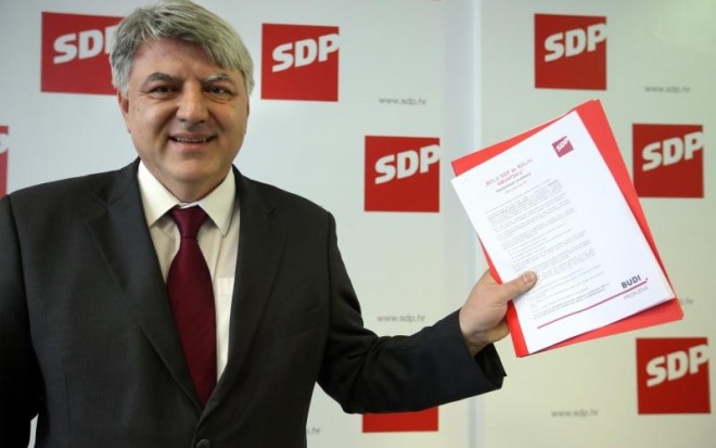 RASPADA LI SE  SDP NA SOCIJALNE DEMOKRATE I SKH?  PXL_270116_12554096-660x413