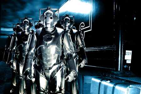 Brian Lumley, La Légende de Titus Crow Cybermen_age_of_steel