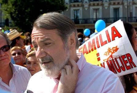 JORNADA ANTI-ABORTO Mayor-oreja-manifestacion-contra-matrimonio