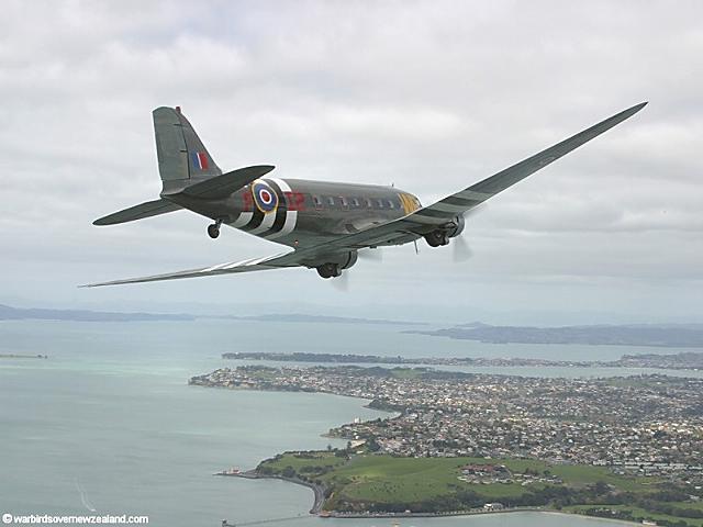 DOUGLAS DC3 Nzair3