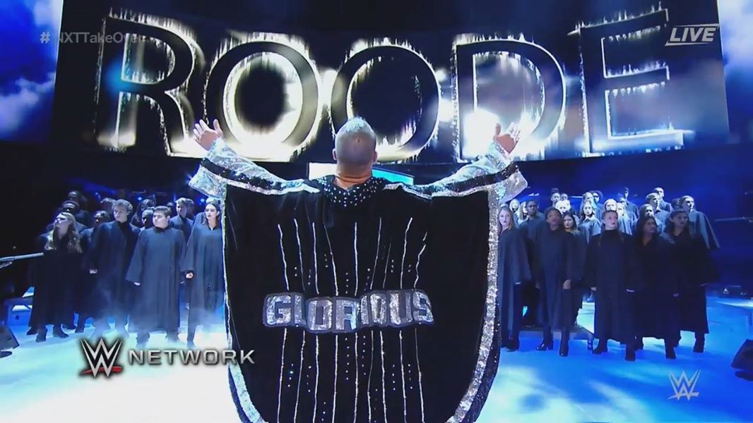 Resultados de Unstoppable 2017, desde Pekin, China Parte 1 Img-wwe-nxt-takeover-toronto-a-glorious-entrance-for-bobby-roode-573