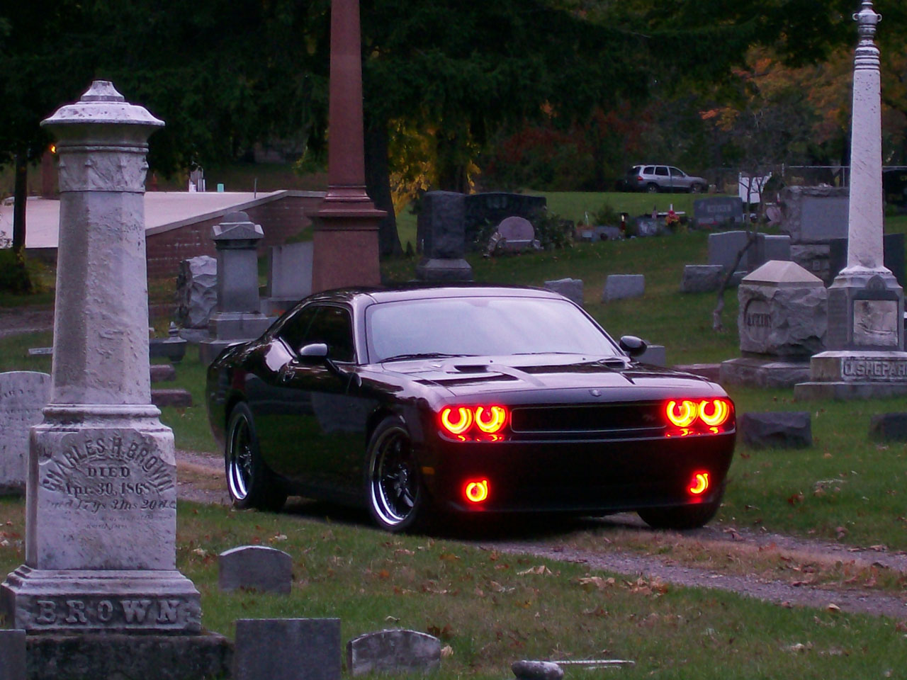 TRANSFORMERS 3: The Dark of the Moon (2011)... Spoiler/Rumeurs [page 1]   - Page 18 19665-2009-Dodge-Challenger