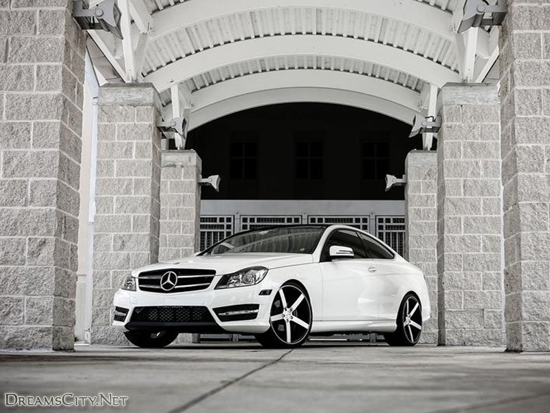 Mercedes Benz 2013 18518dreamscity