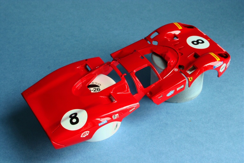 [FUJIMI] FERRARI 512S longue voiture usine N°8 Le MANS 70 Réf 12385 512S%20long%20036