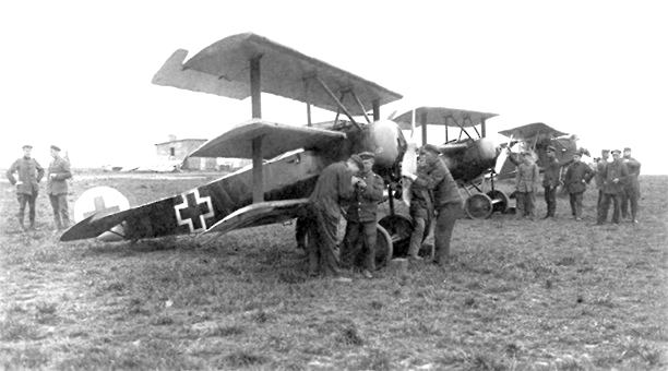 Centenario de la Primera Guerra Mundial Fokker%20Dr1%20rechtsvoor%203