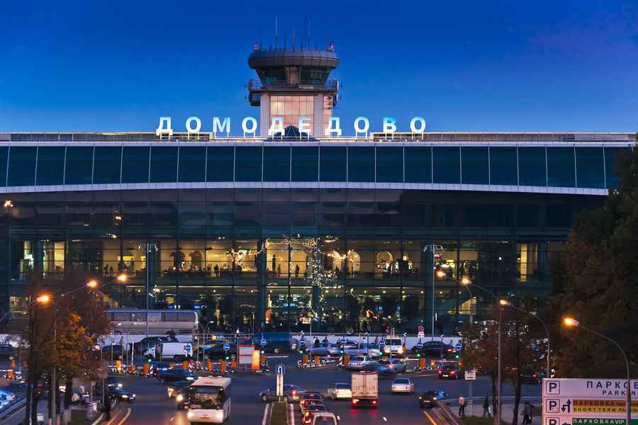 Segredos de Família - May "Balança mas não Cai" (ROMANOV) Domodedovo_airport_moscow_b311011_2