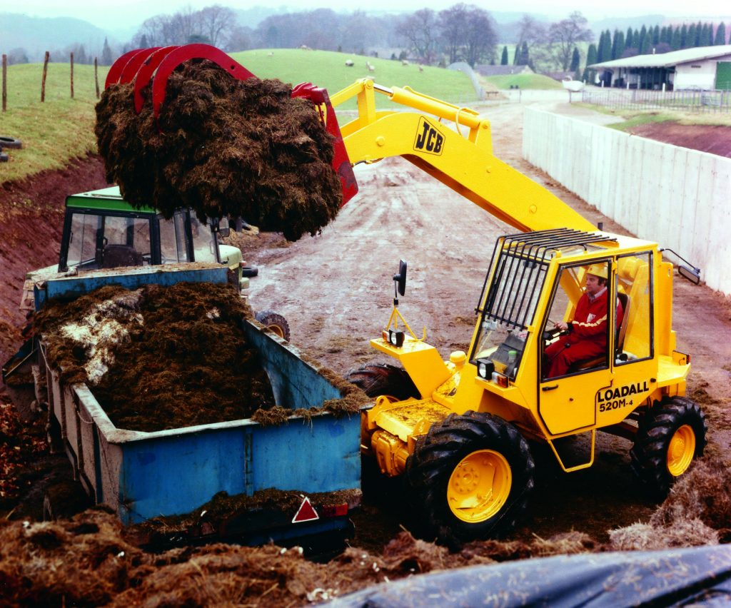 JCB Loadall muletto telescopico 1980-JCBs-Loadall-range-expands-with-the-launch-of-the-520M-model-1024x852