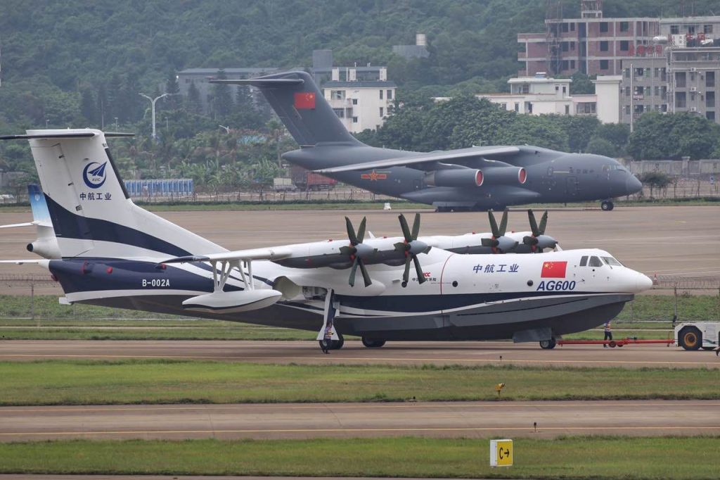 [Aviation] AG-600 Hydravion 2016-10-30-Airshow-China-2016-lAG600-d%C3%A9barque-sur-ses-roues-04-1024x682