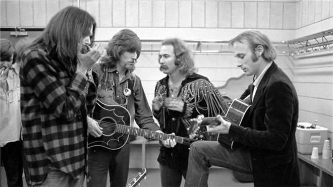 Este año podría publicarse un directo de 1974 de Crosby, Stills, Nash & Young CSNY-05-04-13