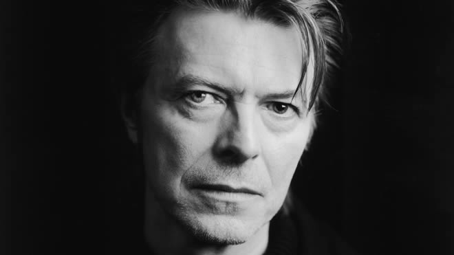 David Bowie anuncia “más música pronto” David-bowie-17-0714