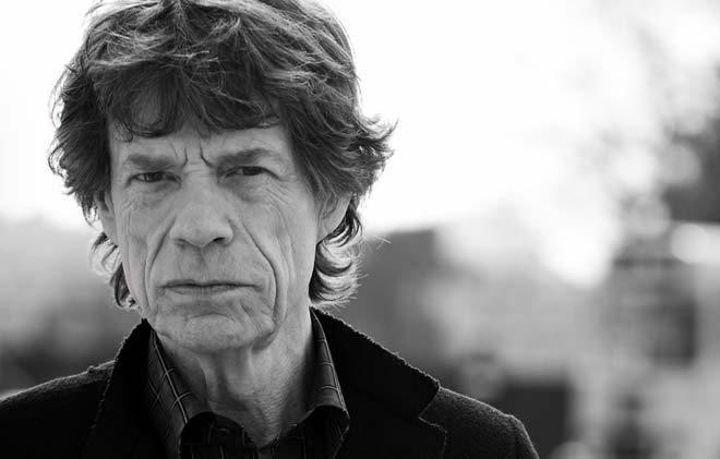 Mick Jagger cantó ‘Just Like A Woman’ de Bob Dylan en el funeral de L’Wren Scott Mick-jagger05-05-14