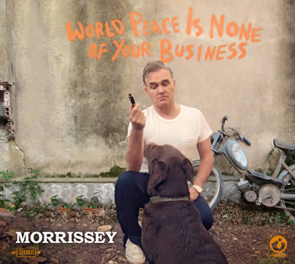 Escucha la canción antitaurina de Morrissey Morrissey-17-06-14