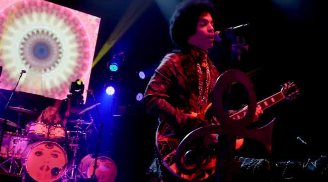 Prince muestra imágenes de uno de sus recientes conciertos sorpresa en Londres Prince-16-02-14