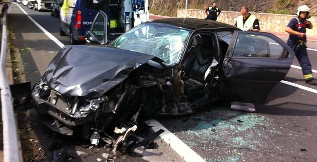 Cada día se producen en España 161 accidentes laborales de tráfico y cada semana mueren 4 trabajadores por este motivo Accidente-balmaseda--647x331