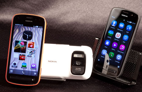  هاتف Nokia 808 PureView سيتوفر في هذا الشهر في روسيا والهند 808-family