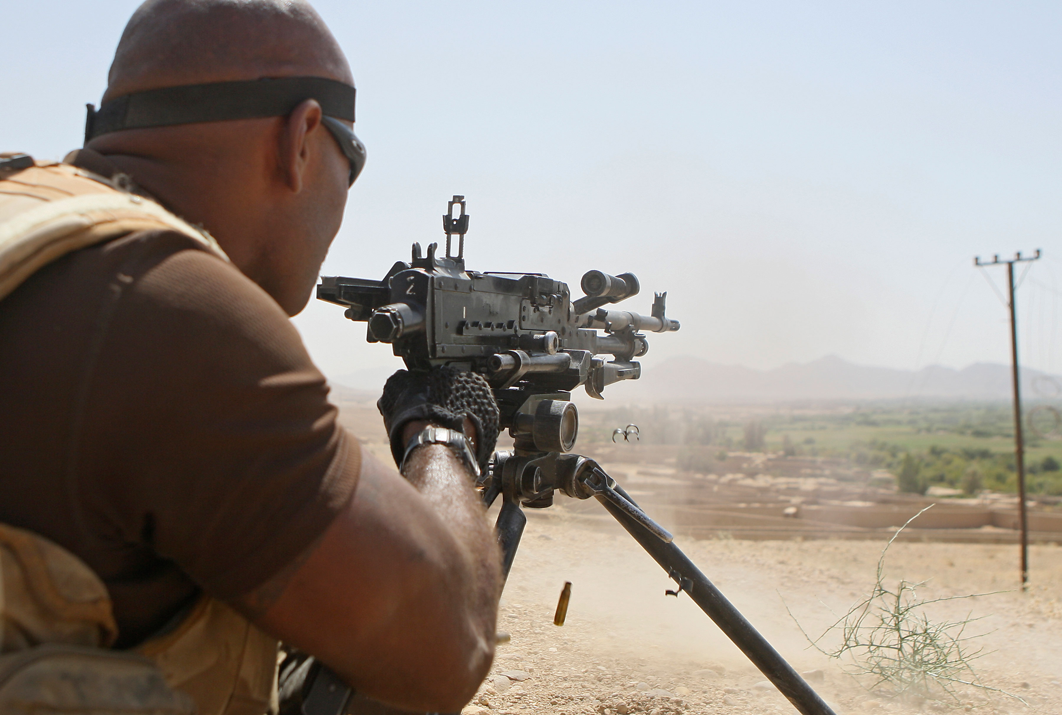 scène de combat Machine-gun-platoon-hr