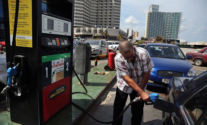 TecnologíaAlServicioDelPueblo - Venezuela un estado fallido ? - Página 19 Gasolinera2