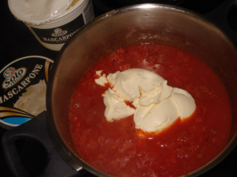 Macarrones con crema de tomate y chistorra Macarrones-chistorra-2