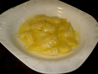 Crujientes de salchichas con puré de manzana y chucrut Salchichas-manzanas-3