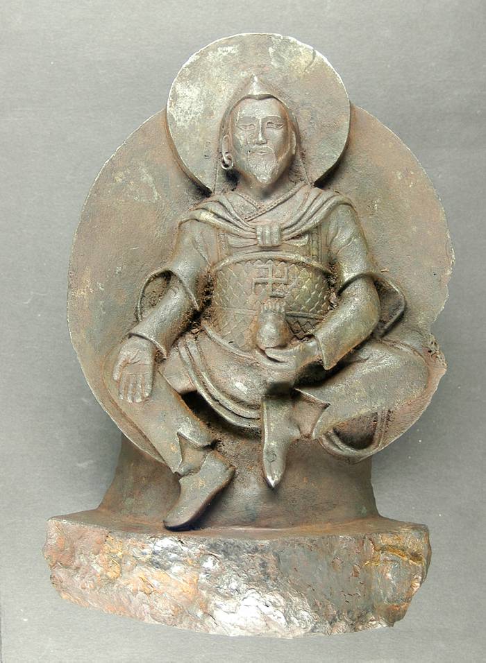 Se desvela que una estatua budista hallada por los nazis fue tallada en un meteorito Estatua_budista_hecha_en_meteorito