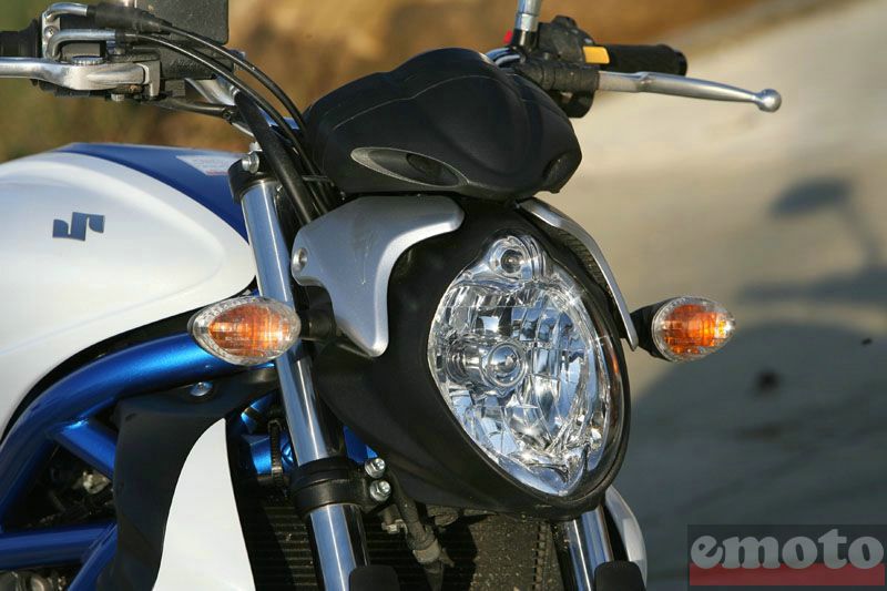 [Essai net] Suzuki Gladius Suzuki-gladius-10