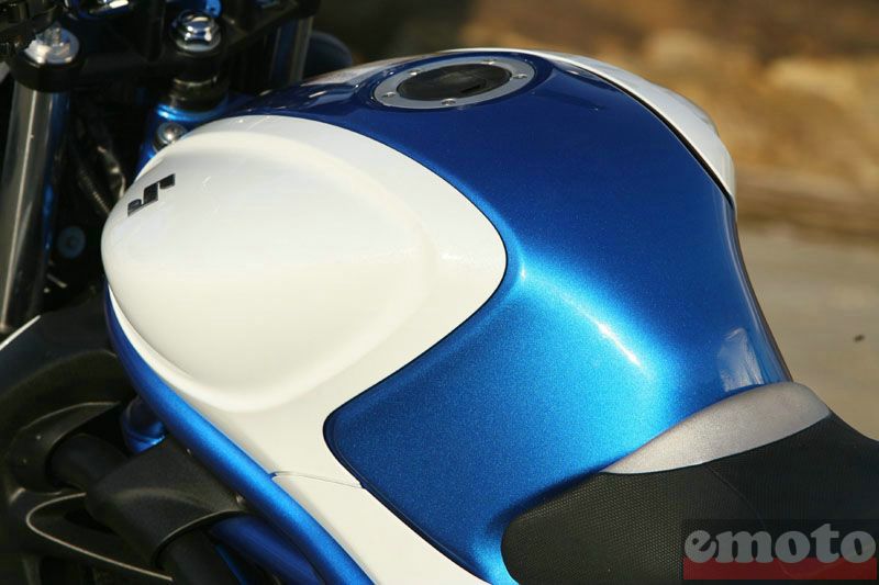 [Essai net] Suzuki Gladius Suzuki-gladius-17