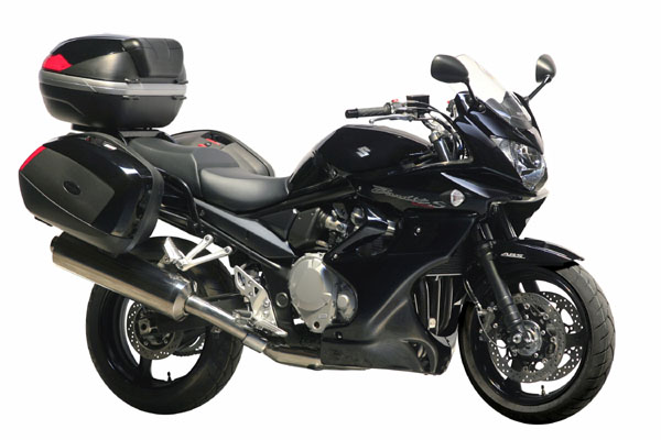 TDM 900 GT : ils l'ont fait pour un prix de11 650E Suzuki-bandit-1250-gt-abs