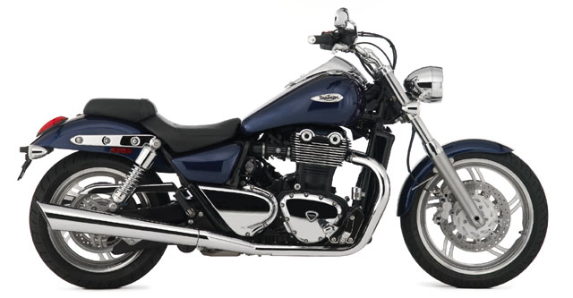 un nouveau twin 1700 Triumph-thunderbird-2010-profil