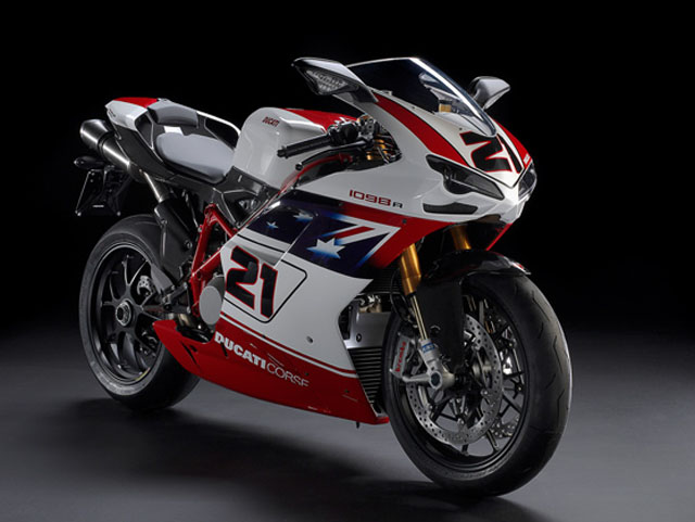 LES NOUVEAUTES DUCATI 2009 Ducati-sbk-1098r-bayliss-1