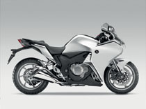Les motos de Pat Honda-vfr1200f-2010-blanche-profil-droit