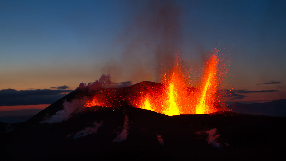  pequeñas curiosidades  - Página 11 Eyjafjallajokull-3op