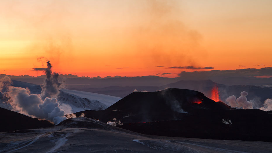 6 -  pequeñas curiosidades  - Página 11 Eyjafjallajokull-6op