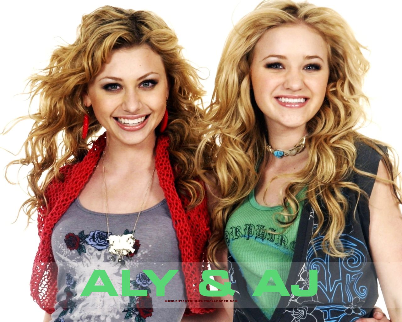 (Aly & A.J. Michalka) Aly_aj01