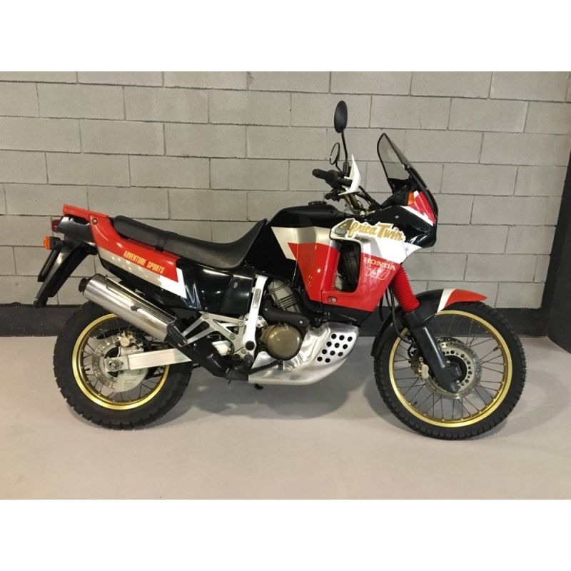 Y a des occazes qui prennent... ? Africa-twin-xrv-750-rd-04-ann%C3%A9e-1991