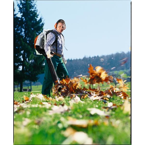 News de Septembre : Nouveau Codex SM ! Souffleur-de-feuilles-stihl-br-200