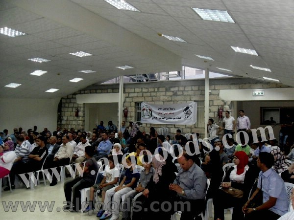 خاص : بالصور و الفيديو , رابطة جامعيي سلوان تستضيف الشاعر المهجر بلال عبدالله ببلده سلوان 7srql1adbh1j5pnaazih