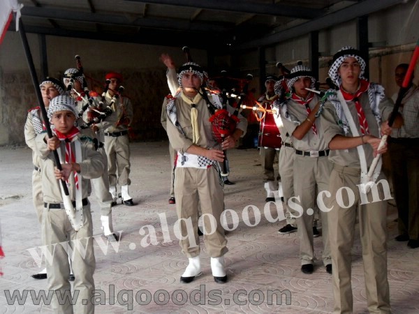 خاص : بالصور و الفيديو , رابطة جامعيي سلوان تستضيف الشاعر المهجر بلال عبدالله ببلده سلوان Jrbuei7b04k6o12c6vq9