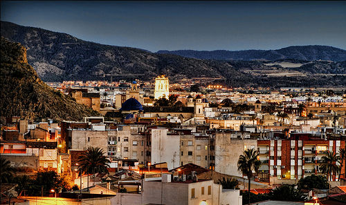 Esta es mi Ciudad Orihuela-de-noche