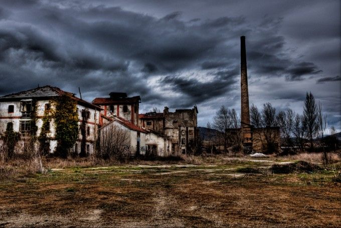 Los 12 lugares abandonados más espectaculares de España Aserradero-de-Ekai-7-680x456