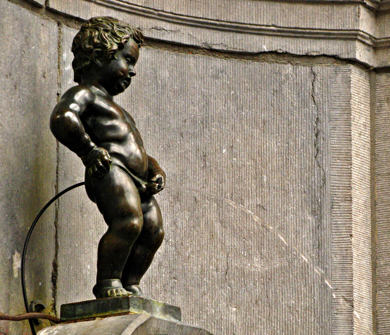 Qué ves en esta botella?? (Actualizado) - Página 2 Secreto_manneken_pis_3173