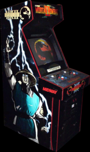 Top 10 de tús máquinas recreativas favoritas. (Updated) 180px-Mortal_Kombat_II_(cabinet)