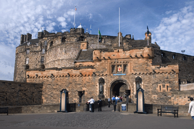 صور روووووعة لاسكتلنده Movingreport_scotland_edinburgh