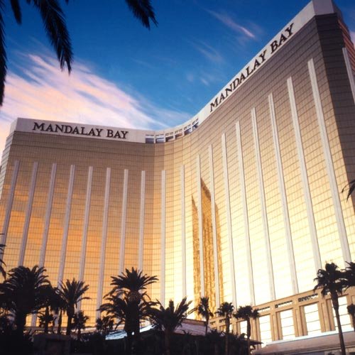  لاس فيغاس مدينة الليل Las-vegas-mandalay-bay-hotel-casino