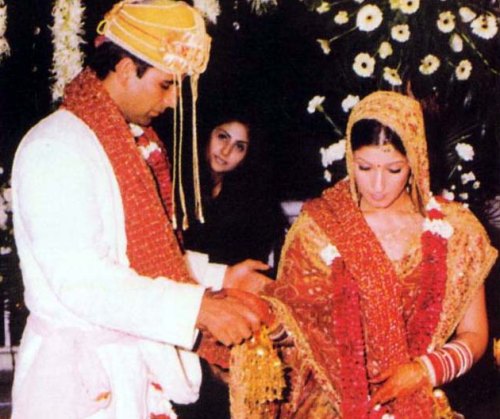 ~السيرة الذاتية لكل نجوم دراما\بوليوووووووود Akshay_kumar_and_Twinkle_Khanna_wedding_photos